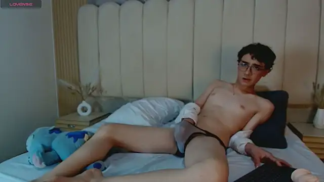 Leo_Williamss' Webcam Show