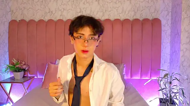 Leo_Williamss Adlı Modelin Web Kamerası Şovu