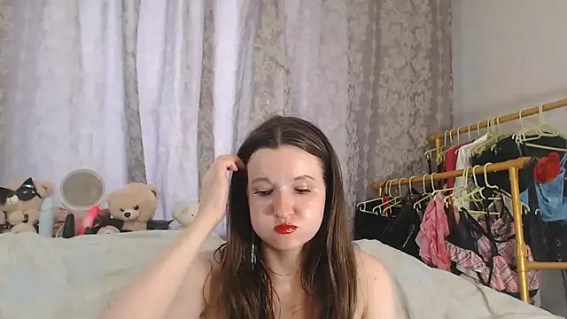 Show modela ChloeBrooklyn na web-kameri