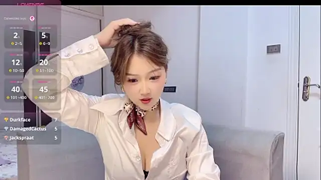 EE-01's Live XXX Chat