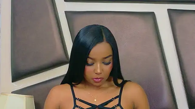 צ'אט XXX בשידור חי של AshleyMorgans