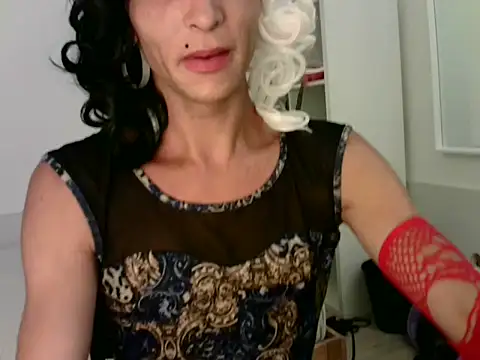 Show modela CruellaDivine na web-kameri
