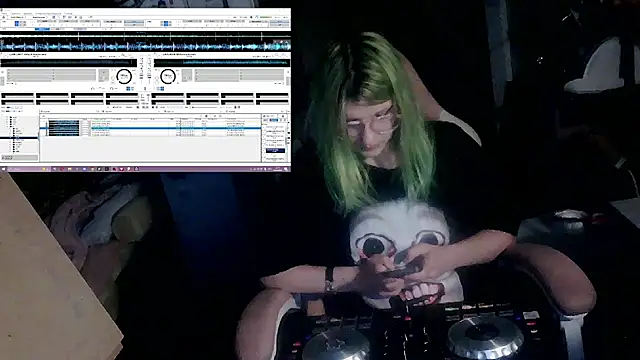 Pertunjukan Kamera Web Green_angel