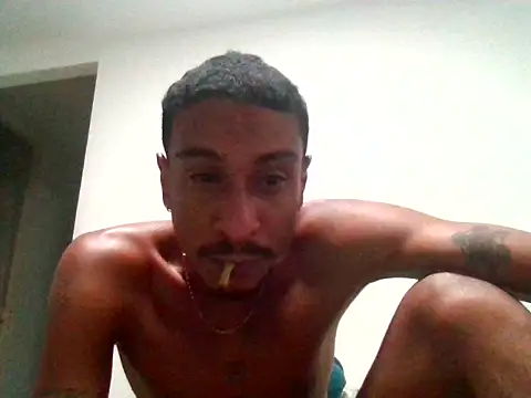 Show modela smokepurpxxx na web-kameri