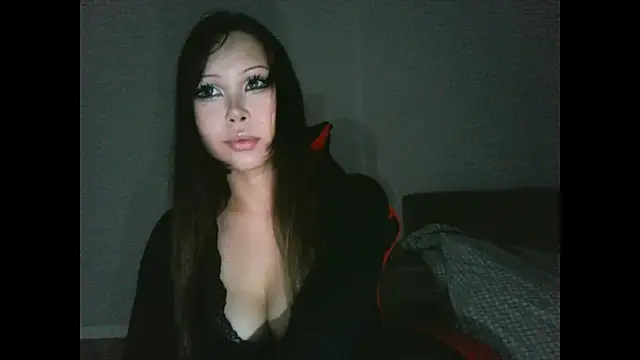 MiaSavageQueen: вебкам-шоу