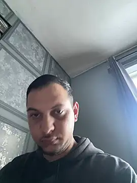 Show modela JettKing_123 na web-kameri