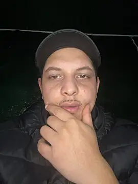 Show modela JettKing_123 na web-kameri