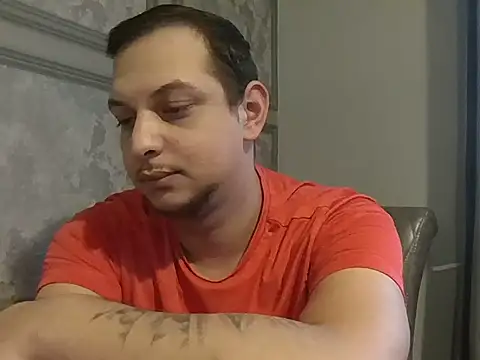 Show modela JettKing_123 na web-kameri