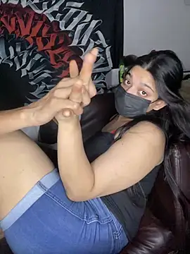 Show modela Perrfect_Duo na web-kameri