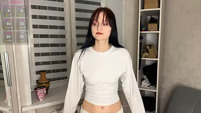 Velvet_Kate Show in webcam
