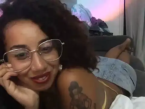 Chat XXX en directo de goddessmetzi