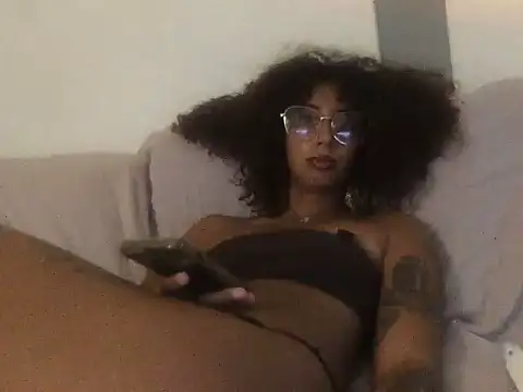 goddessmetzi's Live XXX Chat