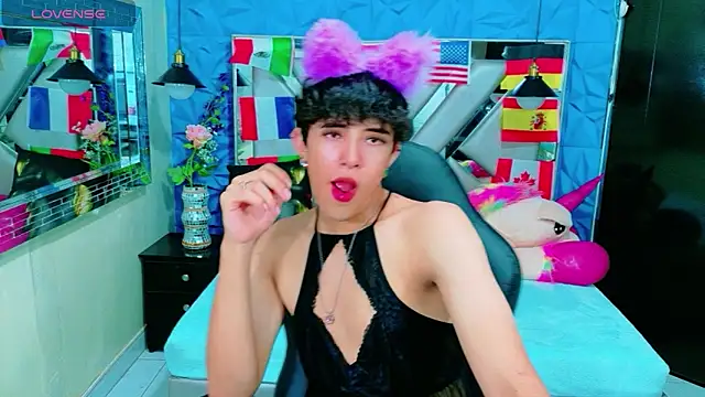 Gael_Croos Show in webcam