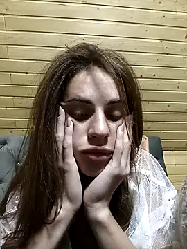 Show modela Amber_D na web-kameri
