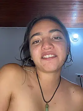 Nassly_Sofia Chat XXX in diretta