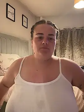 Bustygem_ – webcam-show