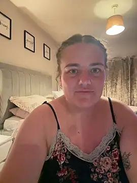 Bustygem_'s Webcam Show