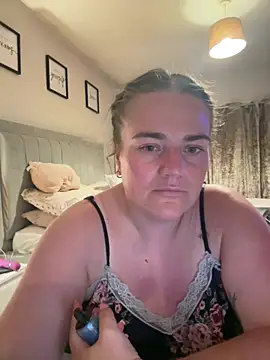 Bustygem_ webcam show