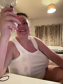 Bustygem_'s Webcam Show