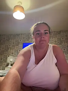 Bustygem_ – webcam-show