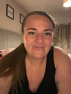 Bustygem_ – webcam-show