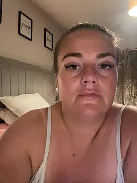 Bustygem_'s Webcam Show