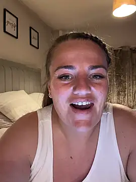 Bustygem_'s Webcam Show