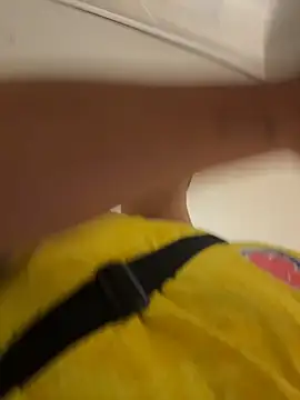 Mao_Rivers Show in webcam