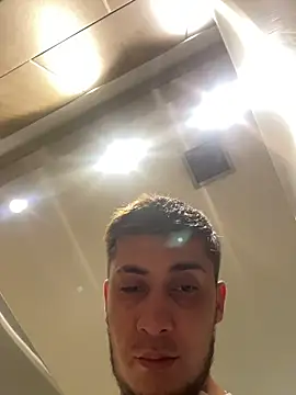 Mao_Rivers Show Webcam