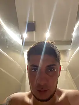 Mao_Rivers Show Webcam