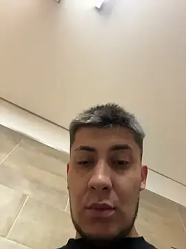 Mao_Riversn Webbikameraesitys