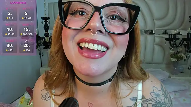 دردشة Paulette_roux الجنسية المباشرة
