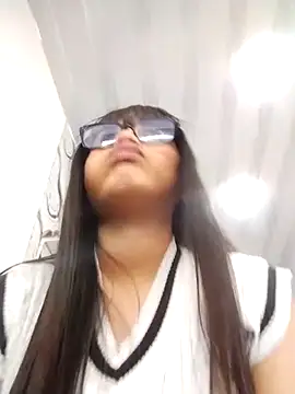 Chat +18 de Emily-7 ao vivo