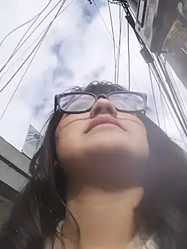 Emily-7 网络视讯表演