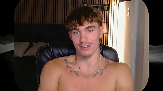 Show modela TheNicoRyder na web-kameri