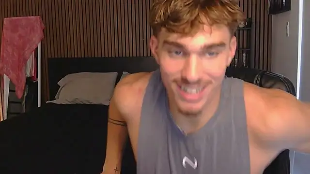 TheNicoRyder Show in webcam