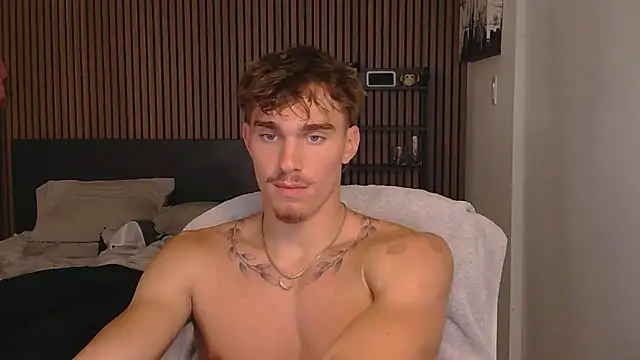 Show modela TheNicoRyder na web-kameri