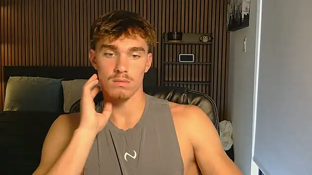 TheNicoRyder Show in webcam