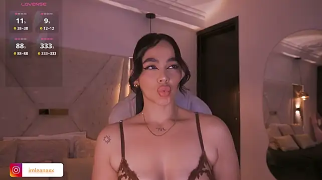 Czat XXX na żywo – imLeanna_