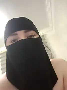 Bisan_sexy Adlı Modelin Web Kamerası Şovu