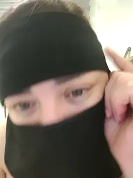 Pokazy przed kamerką – Bisan_sexy