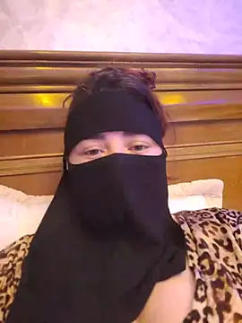 Bisan_sexy Adlı Modelin Web Kamerası Şovu