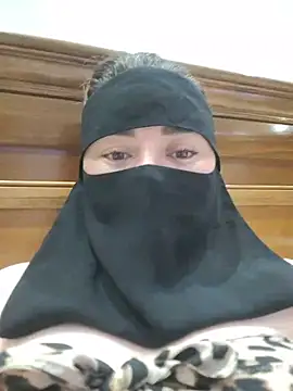 Bisan_sexy Adlı Modelin Web Kamerası Şovu