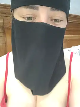 Bisan_sexy Adlı Modelin Web Kamerası Şovu