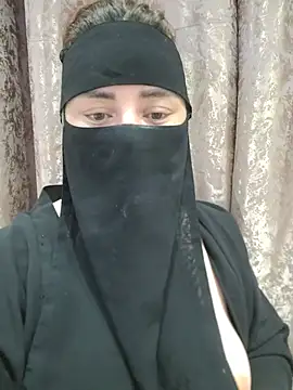 Bisan_sexy Adlı Modelin Web Kamerası Şovu
