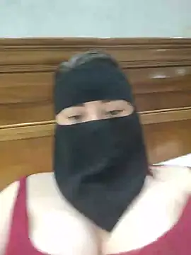 Bisan_sexy Adlı Modelin Web Kamerası Şovu