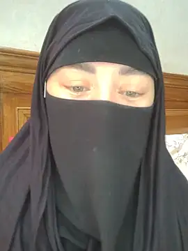 Bisan_sexy Adlı Modelin Web Kamerası Şovu