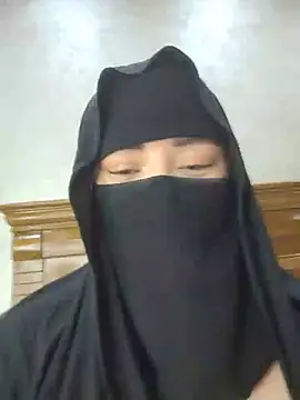 Bisan_sexy Adlı Modelin Web Kamerası Şovu