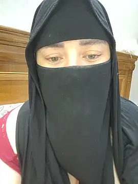 Bisan_sexy Adlı Modelin Web Kamerası Şovu