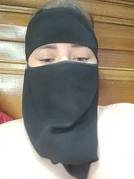 Bisan_sexy Adlı Modelin Web Kamerası Şovu